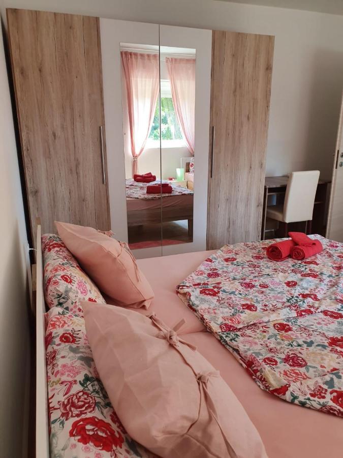 Apartment CReO Loborika Marčana Buitenkant foto