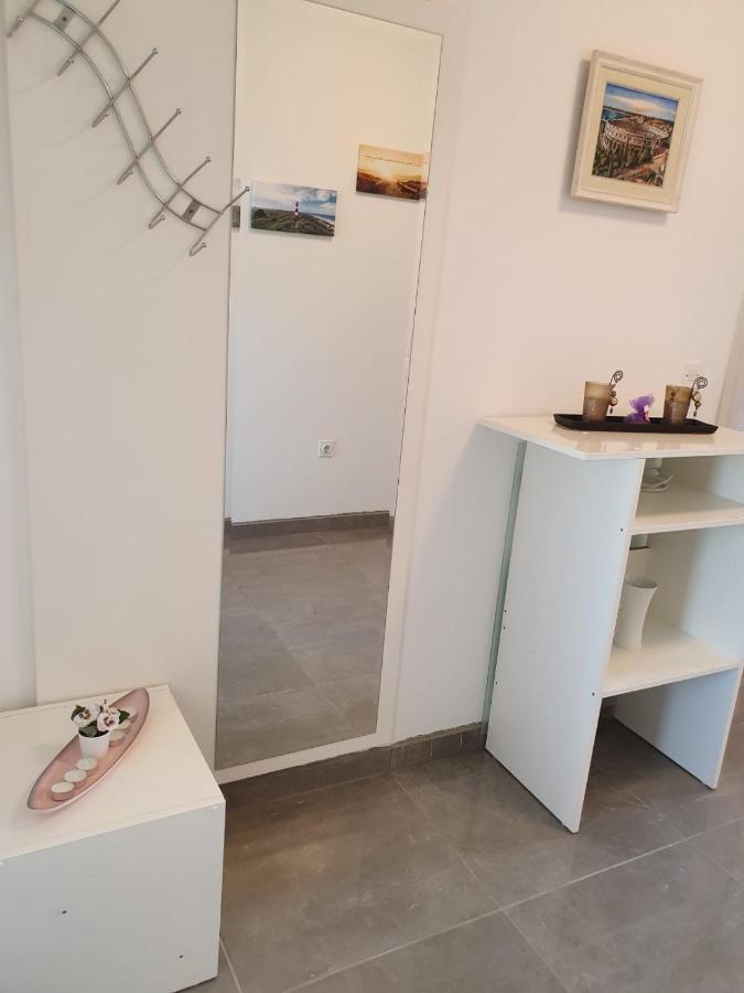 Apartment CReO Loborika Marčana Buitenkant foto