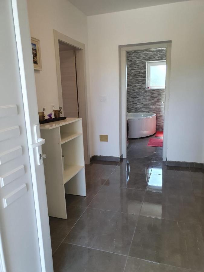 Apartment CReO Loborika Marčana Buitenkant foto